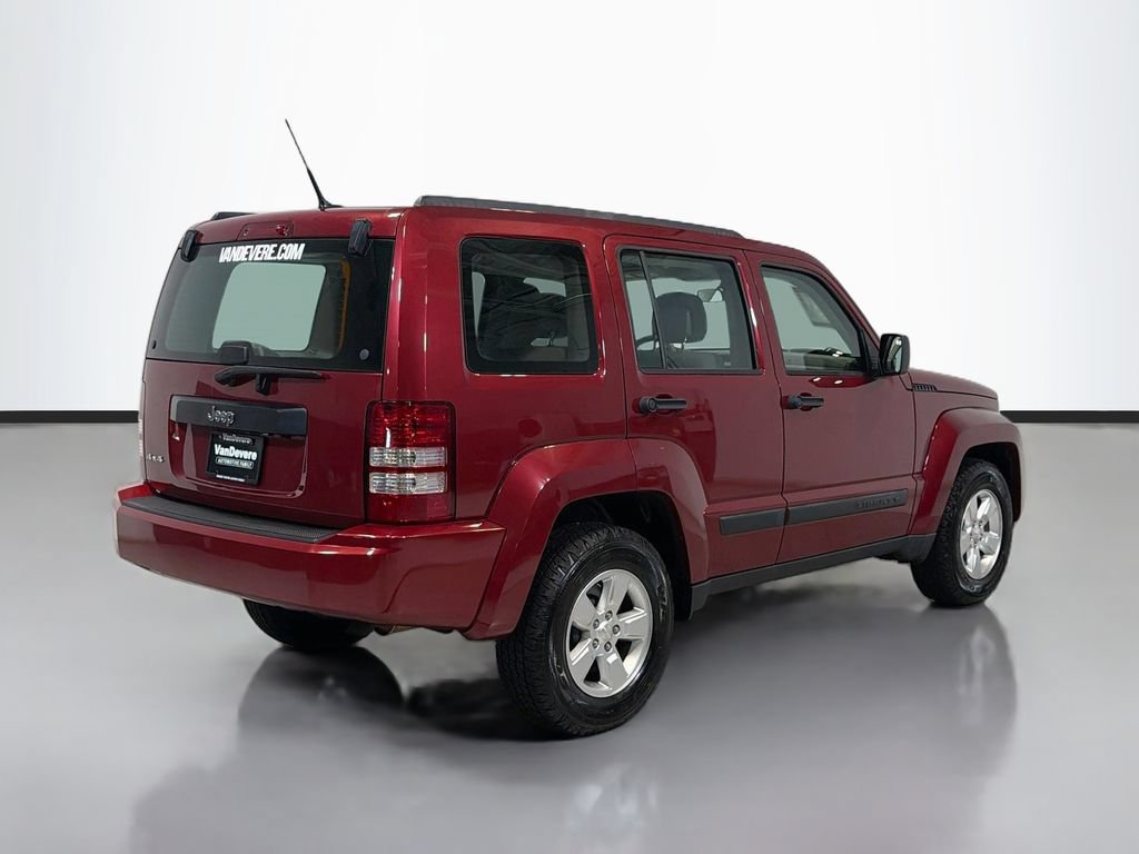 Used 2011 Jeep Liberty Sport AWD/4WD image 9