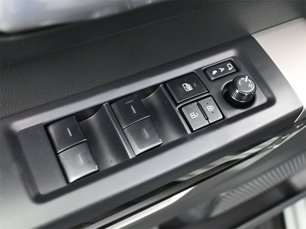 Used 2025 Toyota Sequoia Limited image 4