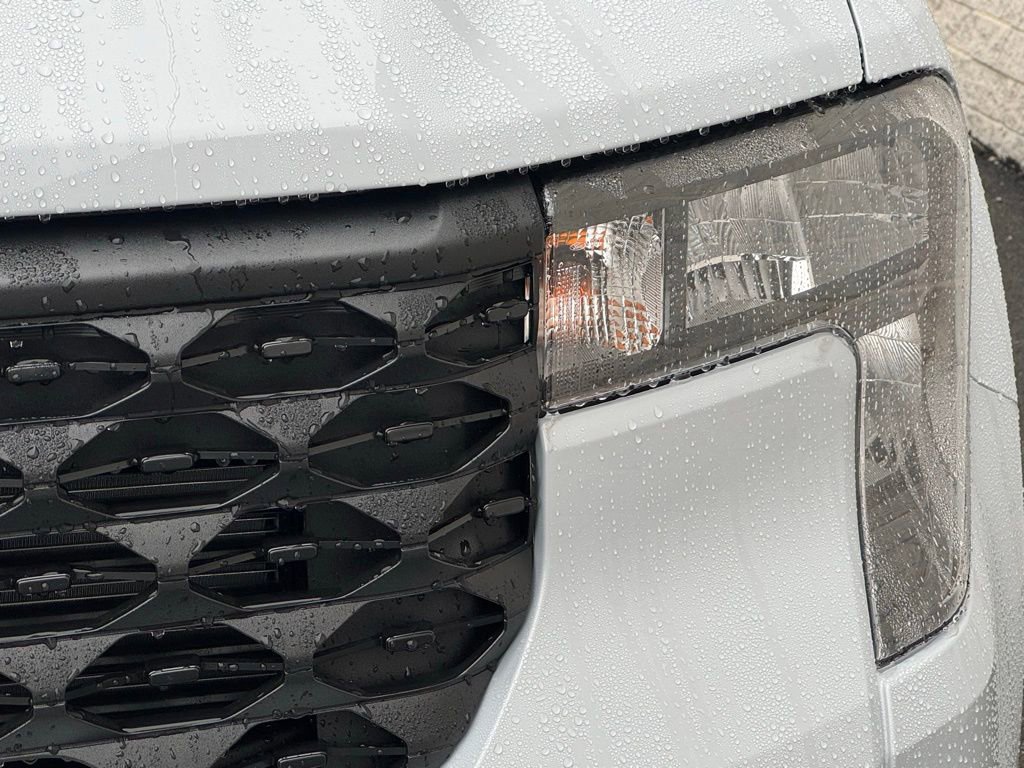 New 2026 Ford Maverick XL image 5