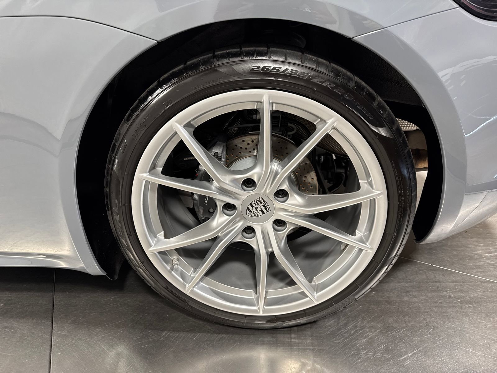 Used 2025 Porsche 718 Boxster RWD image 11