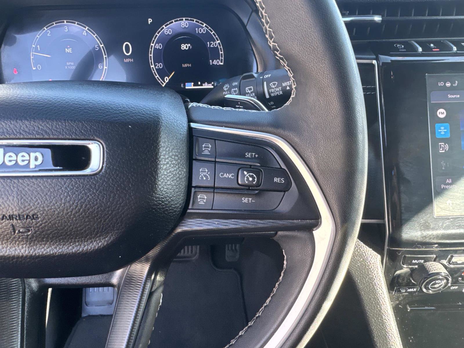 Used 2024 Jeep Grand Cherokee L Altitude image 24