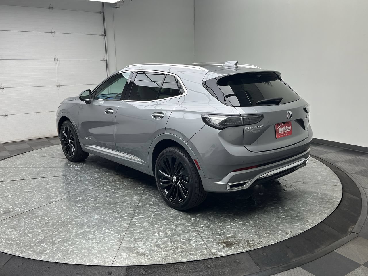 Used 2025 Buick Envision Avenir AWD/4WD image 2