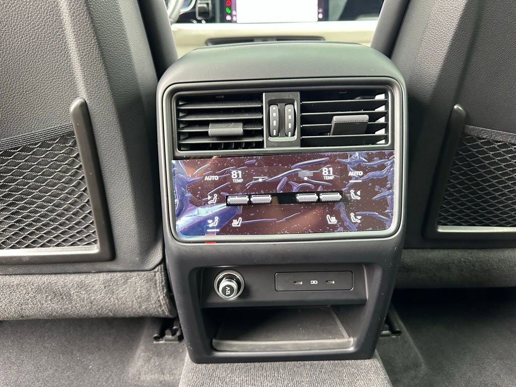 Certified 2025 Porsche Cayenne S image 40