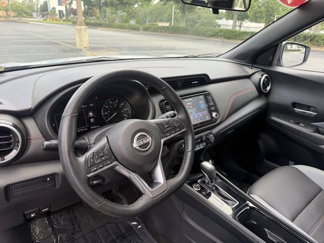 Used 2023 Nissan Kicks SR w/ SR Premium Package FWD image 15