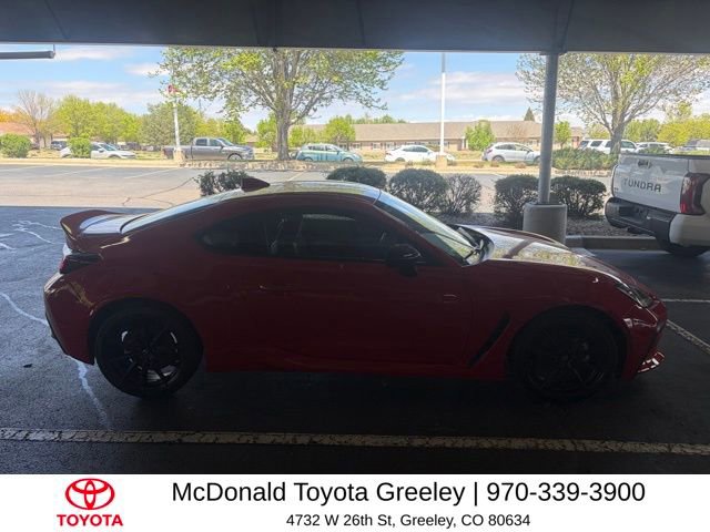 Used 2025 Toyota GR86 Premium w/ ALL Weather Mat Package (TMS) RWD image 5