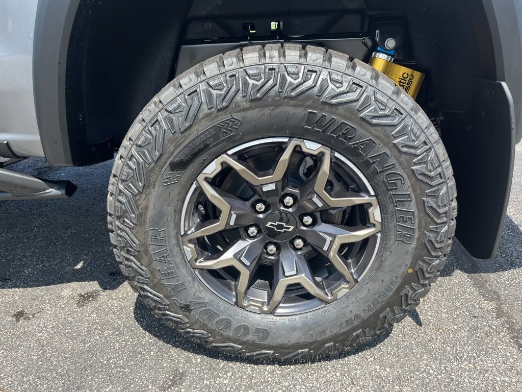 New 2025 Chevrolet Colorado ZR2 image 41