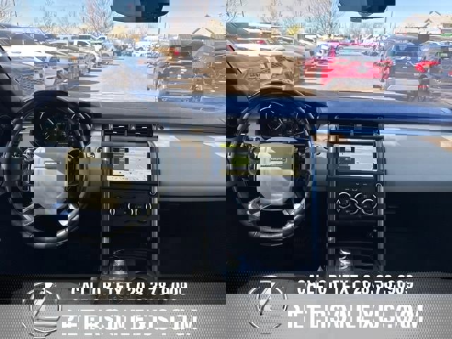 Used 2020 Land Rover Discovery Landmark image 17