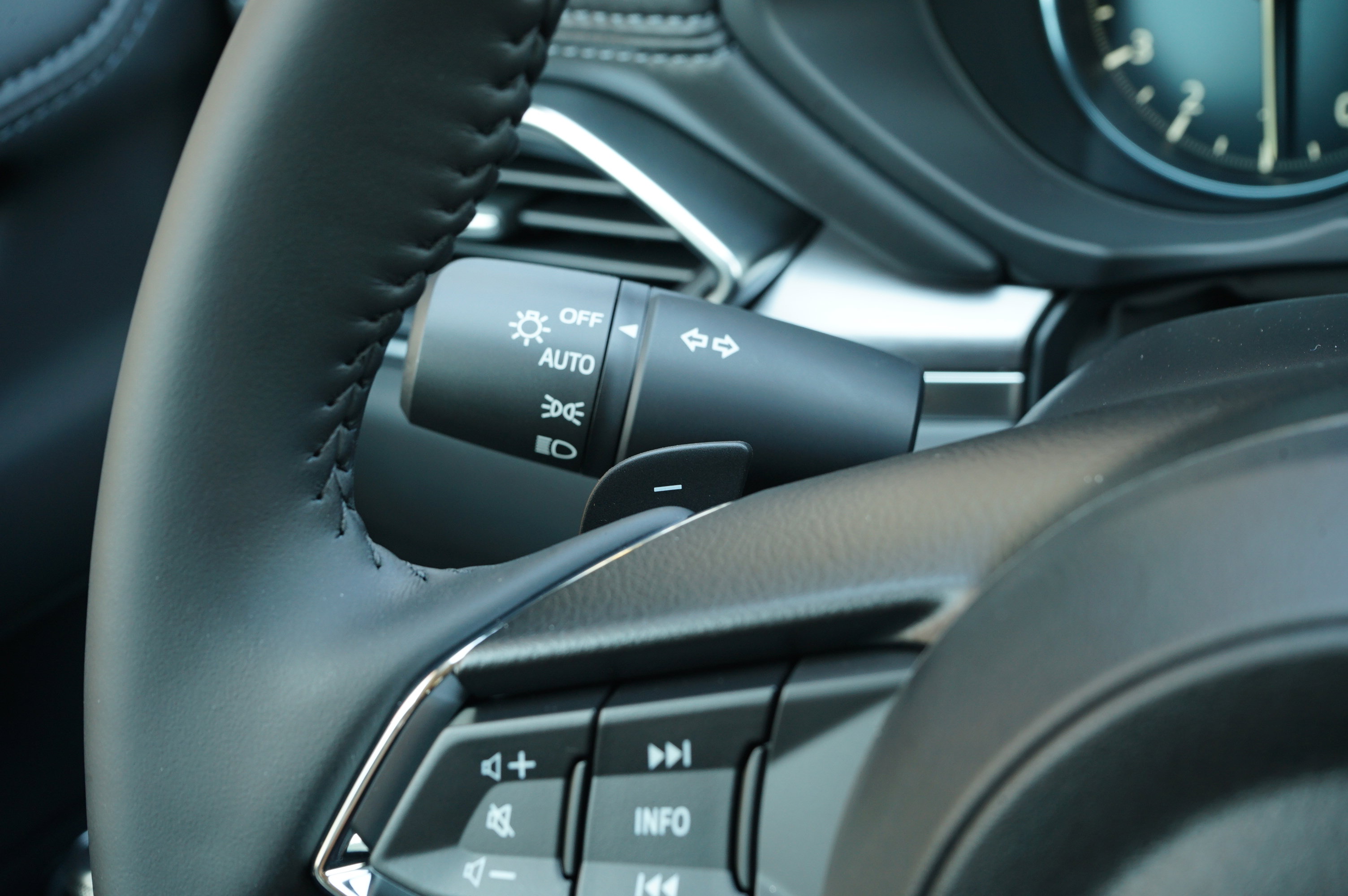 New 2025 MAZDA CX-5 AWD 2.5 S w/ Premium Plus Pkg image 22