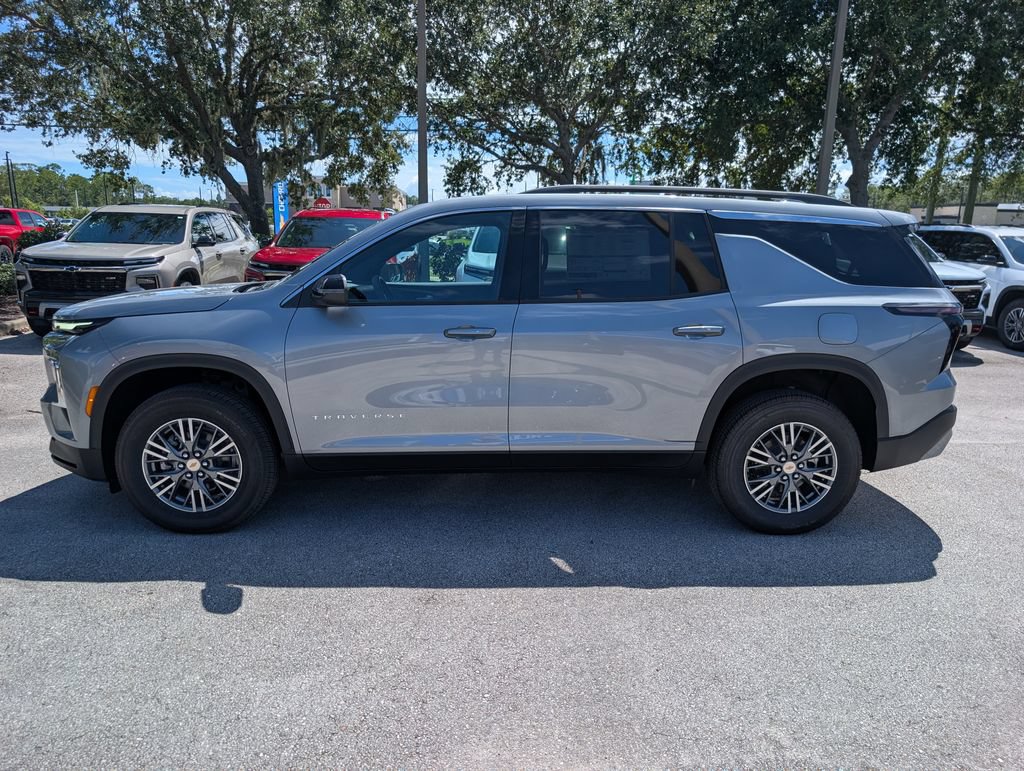 New 2027 Chevrolet Traverse LT FWD image 6