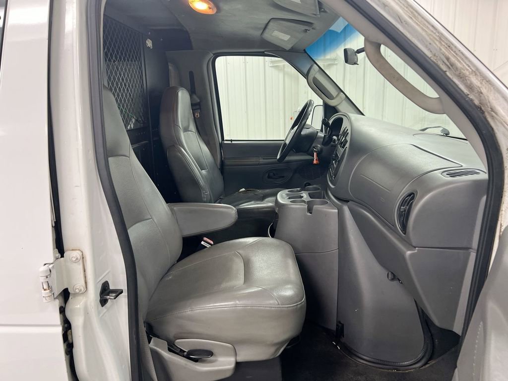 Used 2006 Ford E-250 and Econoline 250 image 20