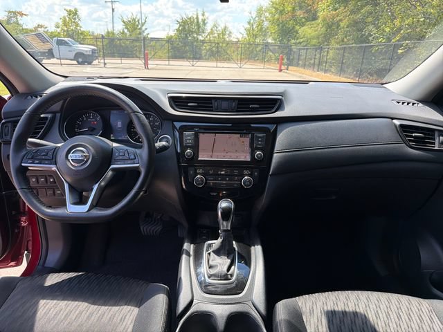 Used 2020 Nissan Rogue SV w/ Premium Package FWD image 15