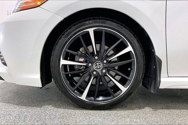 Used 2020 Toyota Camry XSE FWD image 40