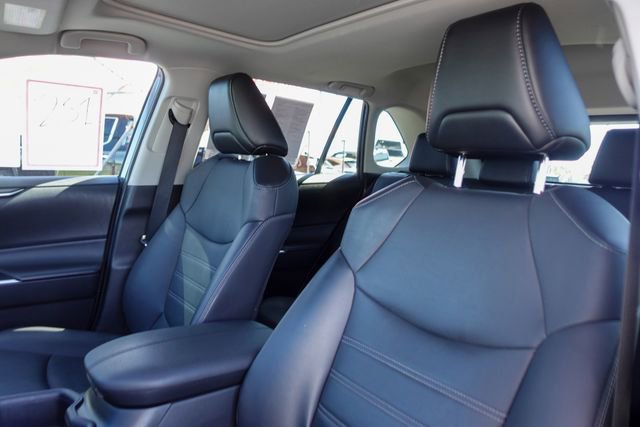 Certified 2022 Toyota RAV4 XLE Premium image 25