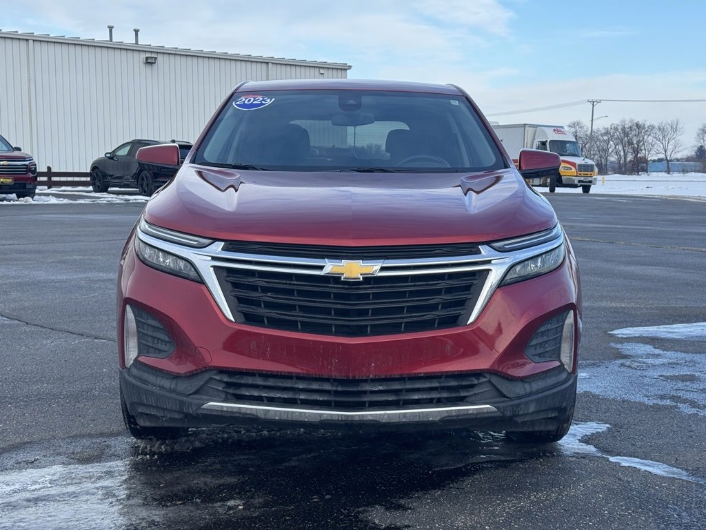 Used 2023 Chevrolet Equinox LT image 2