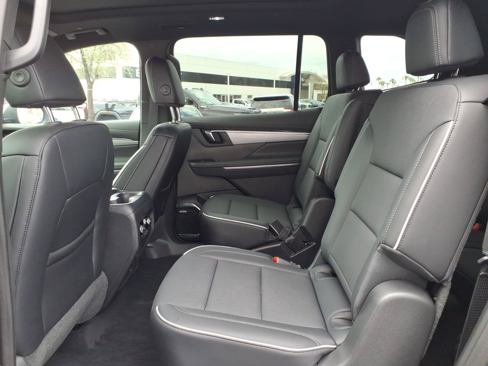 Used 2026 Buick Enclave Preferred w/ Power Package AWD/4WD image 16