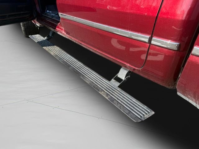 Used 2023 RAM 1500 Limited w/ Body Color Bumper Group image 13
