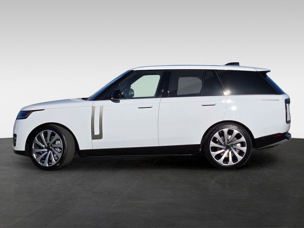 New 2026 Land Rover Range Rover SE image 3