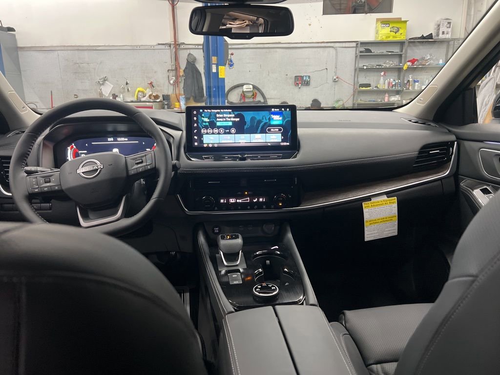 New 2026 Nissan Rogue Platinum w/ Platinum Premium Package image 35