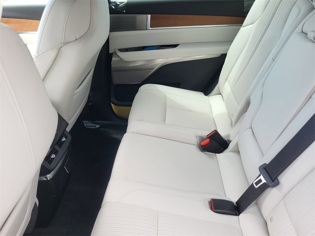 New 2026 Cadillac Vistiq Sport image 20