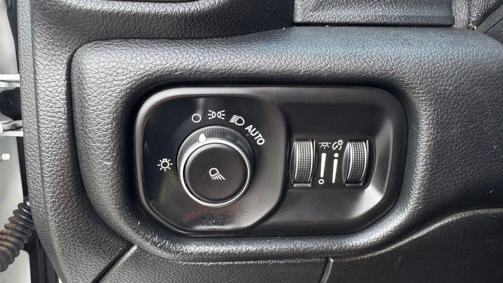 Used 2019 RAM 2500 Tradesman AWD/4WD image 36
