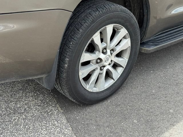 Used 2008 Toyota Sequoia Limited AWD/4WD image 38