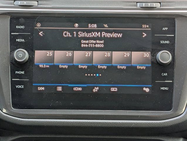 Used 2023 Volkswagen Tiguan SE image 17