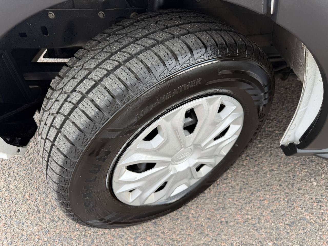 Used 2024 Ford Transit 350 XLT RWD image 35