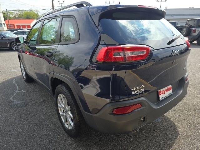 Used 2016 Jeep Cherokee Sport w/ Cold Weather Group image 32