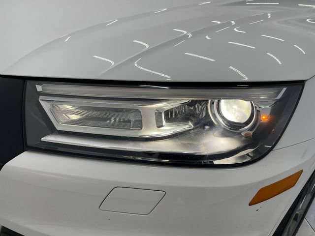 Used 2020 Audi Q5 2.0T Premium w/ Titanium Sport Package image 31