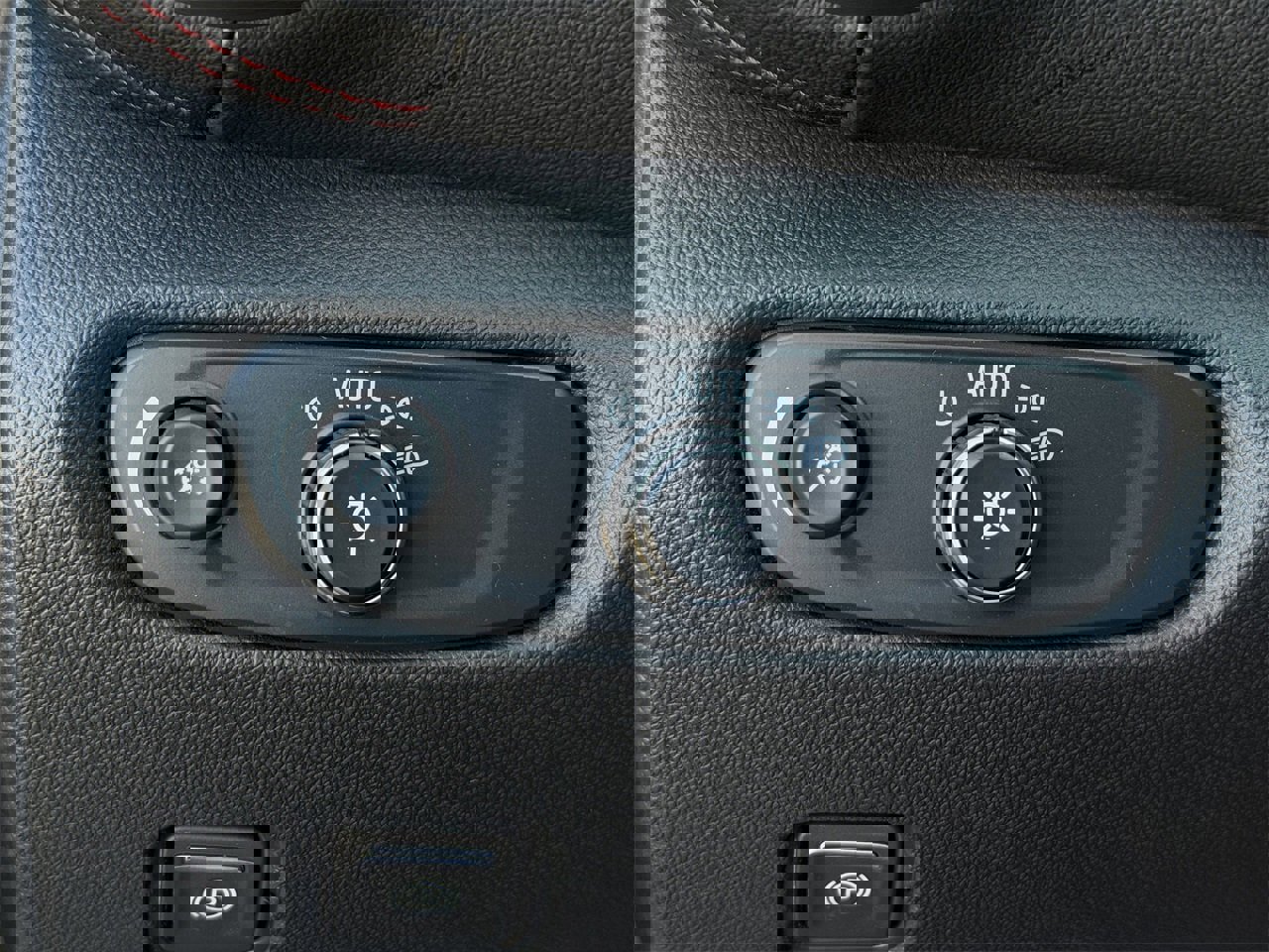 New 2025 Chevrolet Blazer RS w/ Driver Confidence II Package image 20