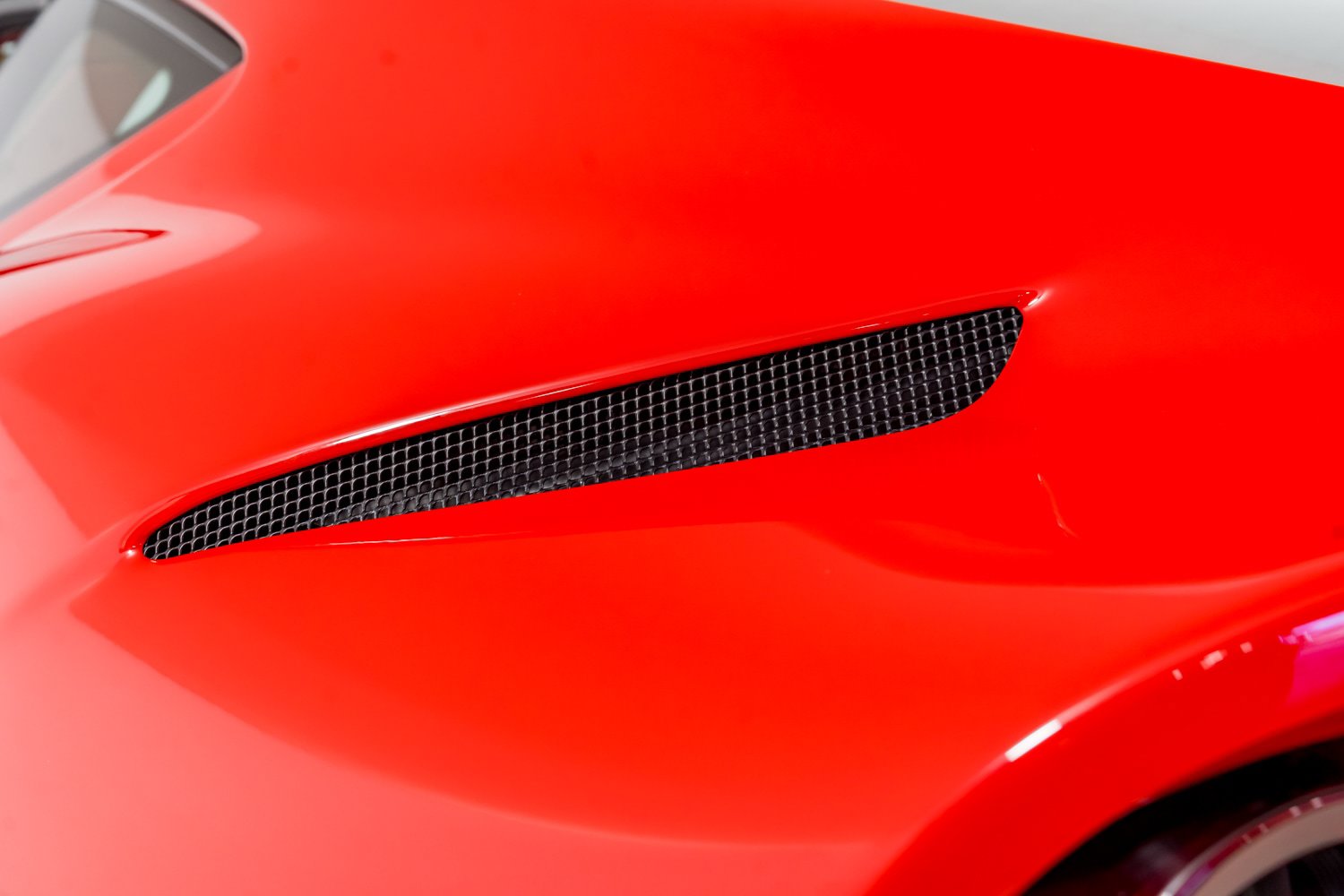 Used 2018 Ferrari 812 Superfast RWD image 49