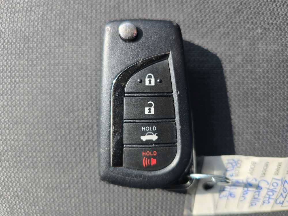 Used 2023 Toyota Corolla LE FWD image 21