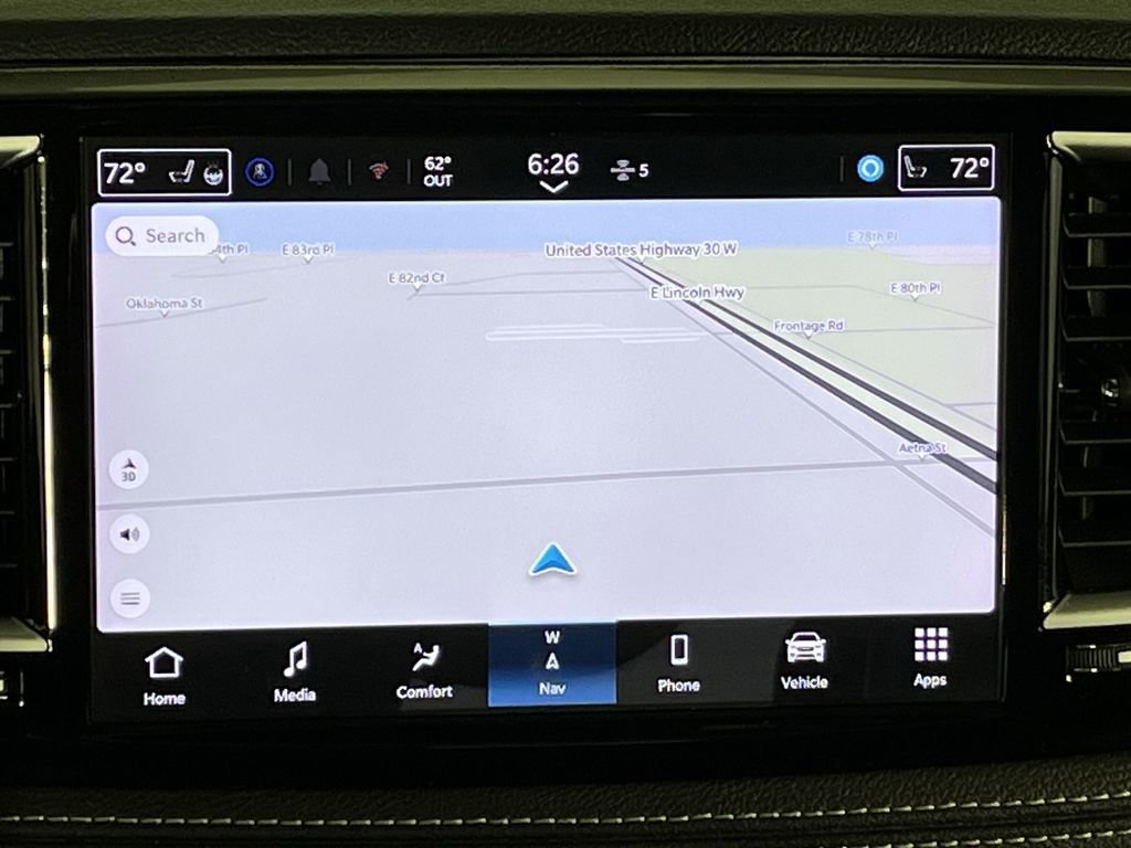 Used 2025 Chrysler Pacifica Limited FWD image 18