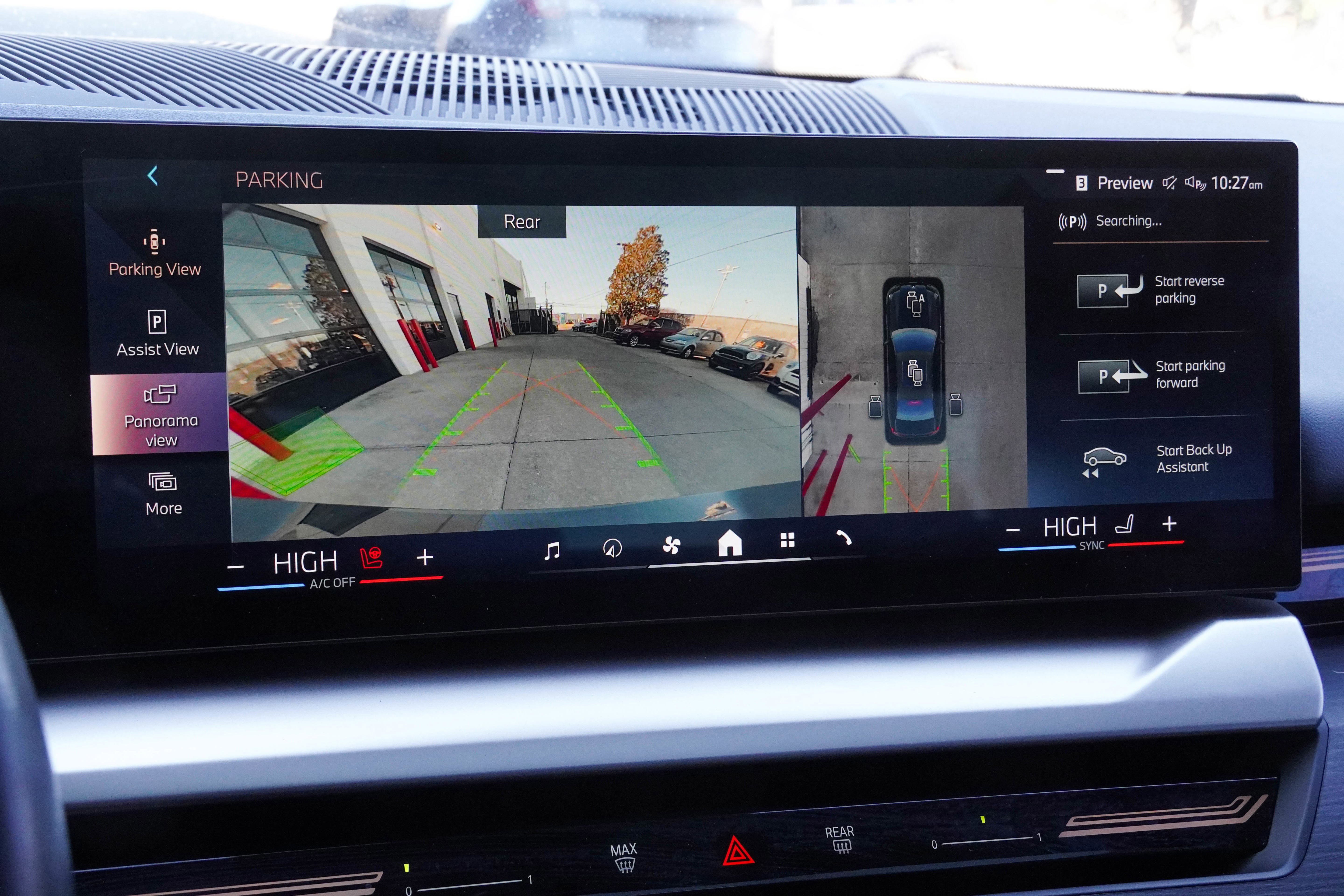 Certified 2024 BMW 530i w/ Executive Package image 27