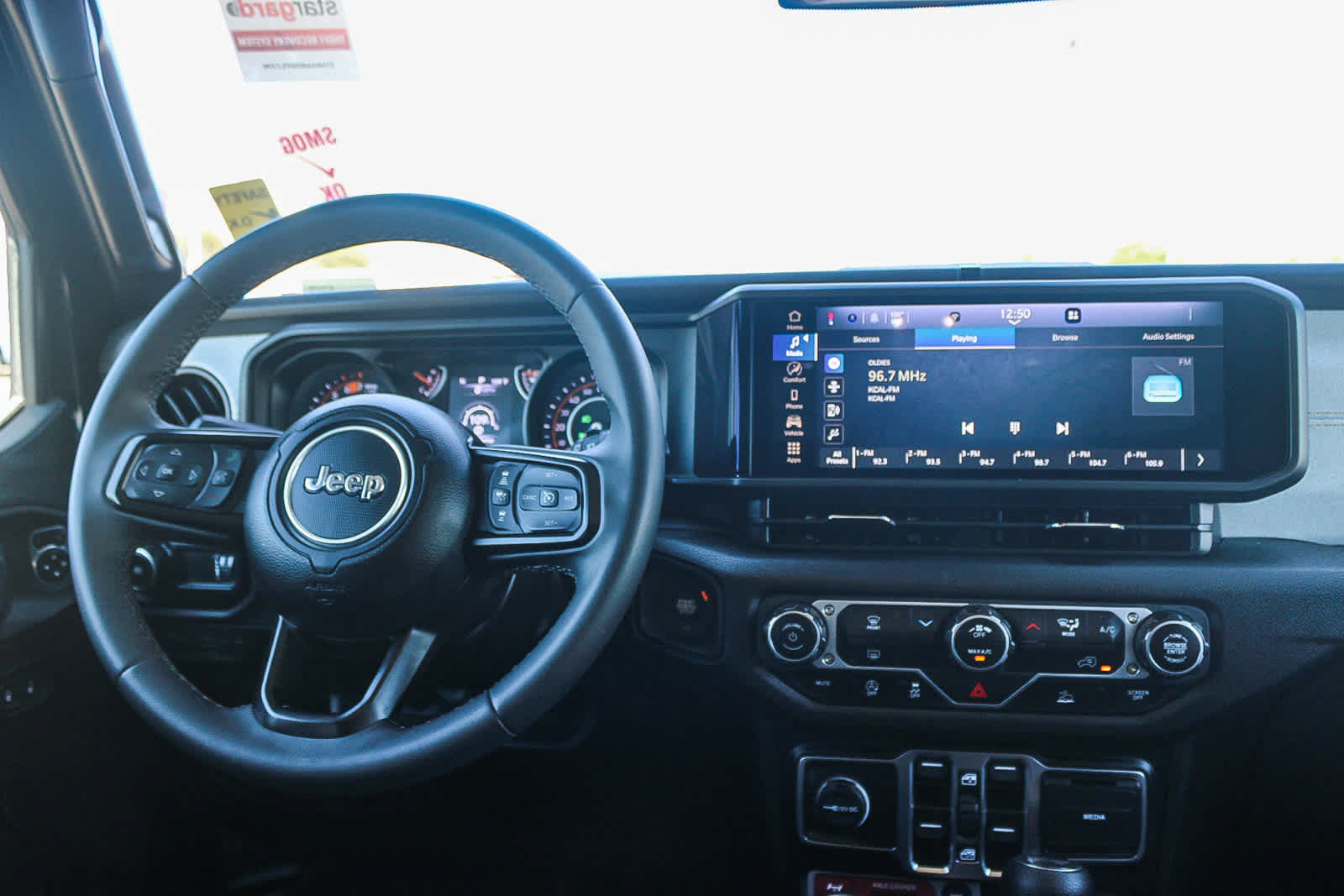 Used 2025 Jeep Wrangler Unlimited Sport AWD/4WD image 13