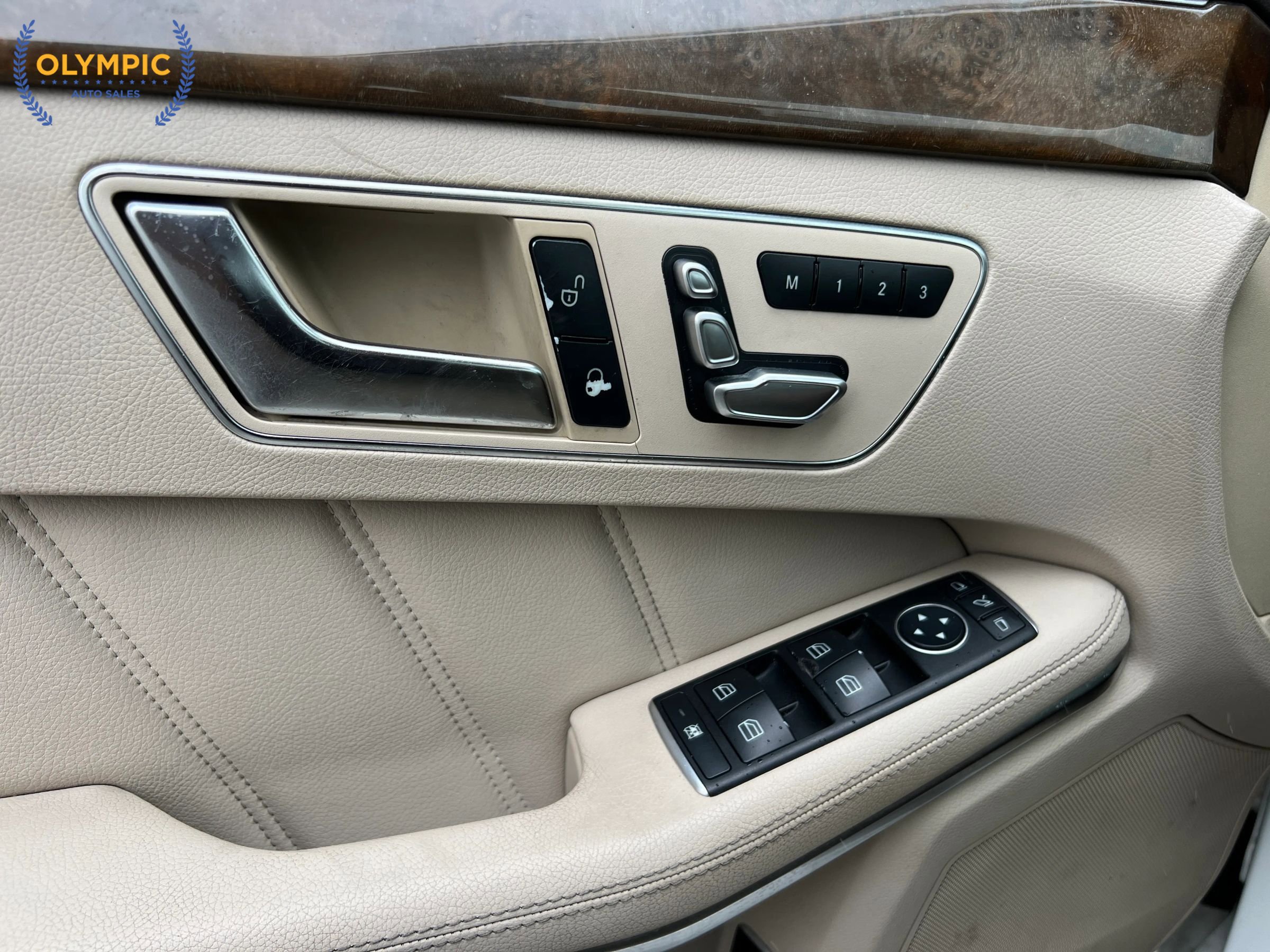 Used 2015 Mercedes-Benz E 350 4MATIC Sedan w/ Premium 1 Package image 33