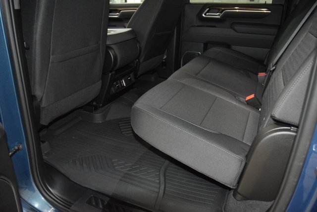 Used 2025 Chevrolet Silverado 2500 LT image 48