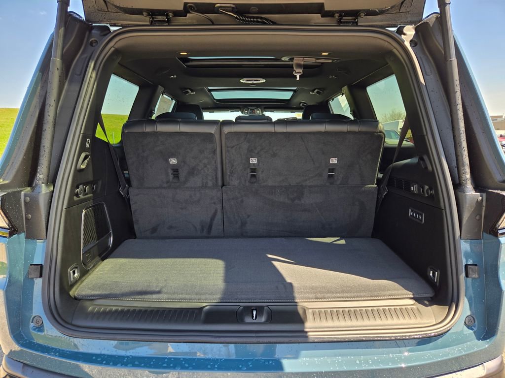 New 2026 Jeep Grand Wagoneer Limited AWD/4WD image 32