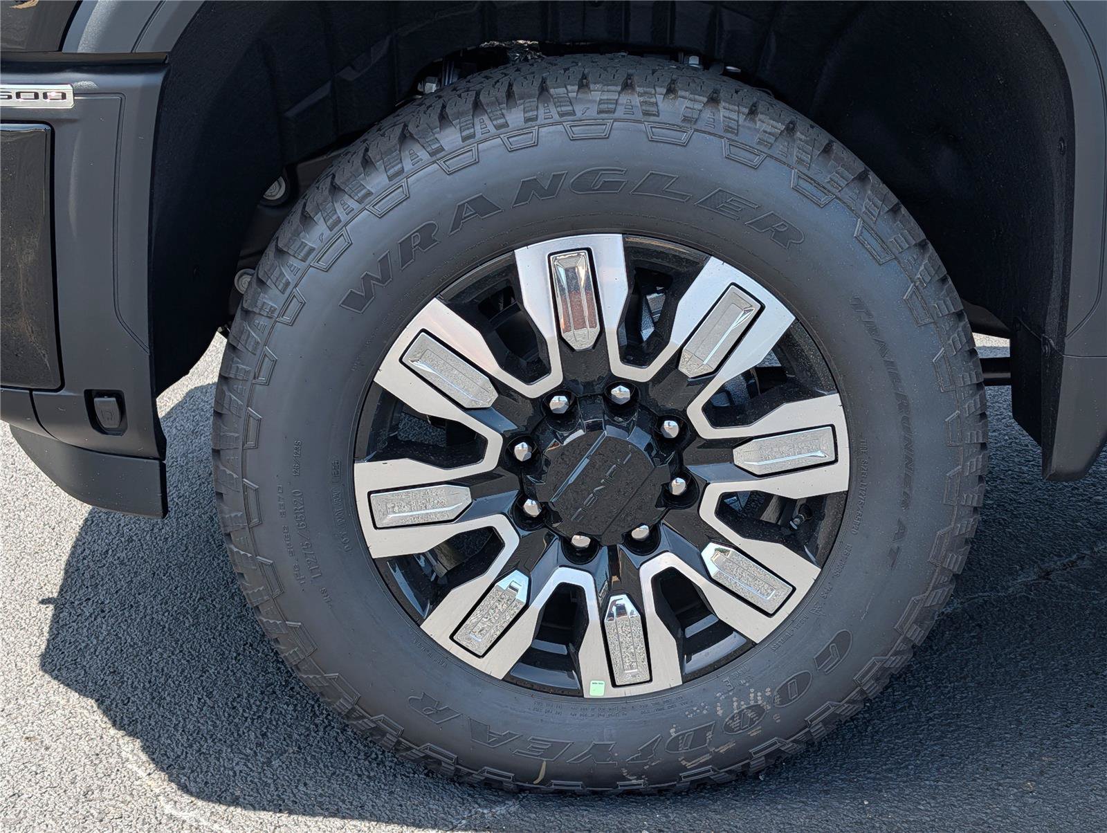 New 2026 GMC Sierra 2500 Denali w/ Denali Reserve Package AWD/4WD image 10
