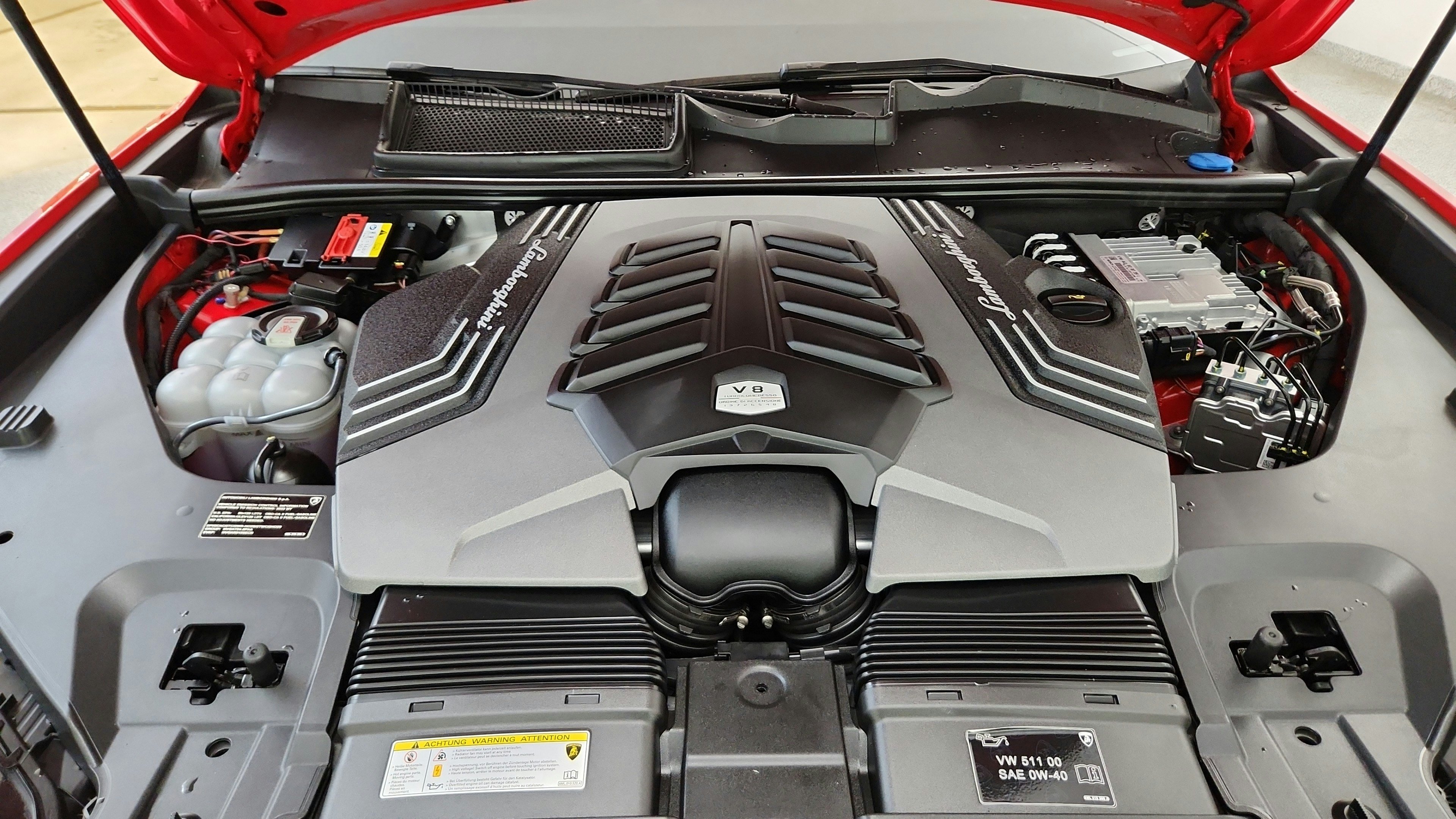 Used 2022 Lamborghini Urus AWD/4WD image 28