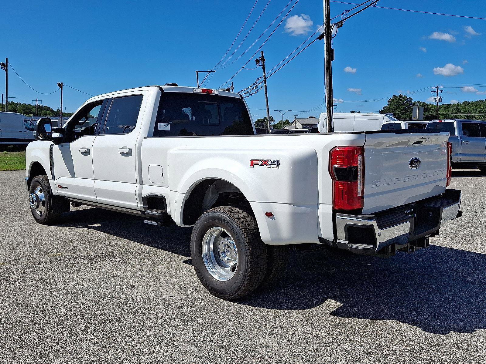 New 2026 Ford F350 Lariat w/ Lariat Ultimate Package image 4