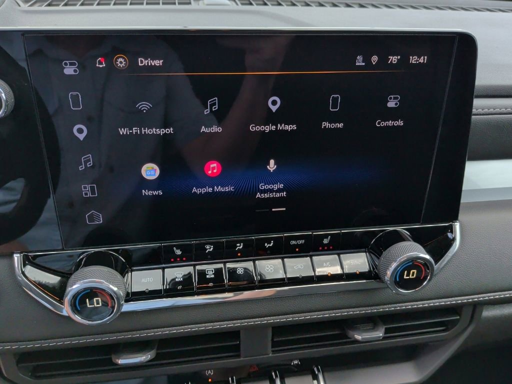Used 2025 Chevrolet Colorado LT AWD/4WD image 28