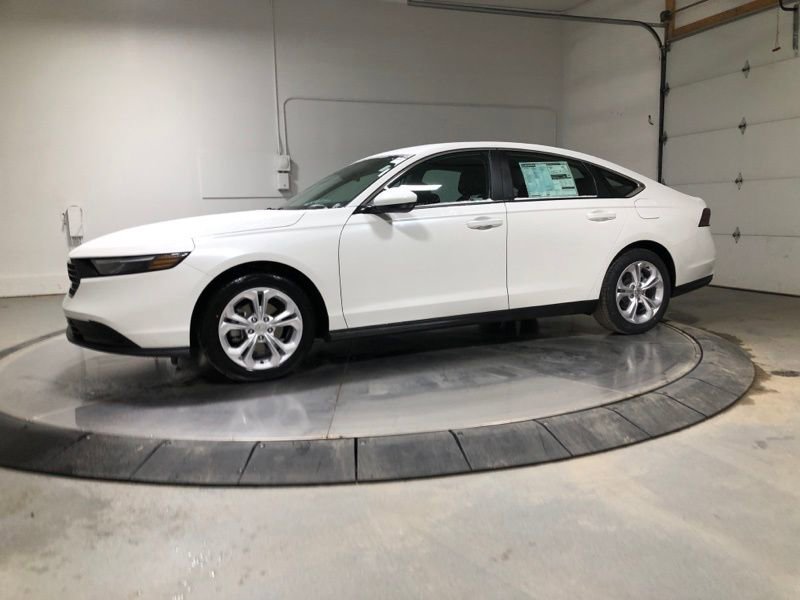 New 2026 Honda Accord LX image 4