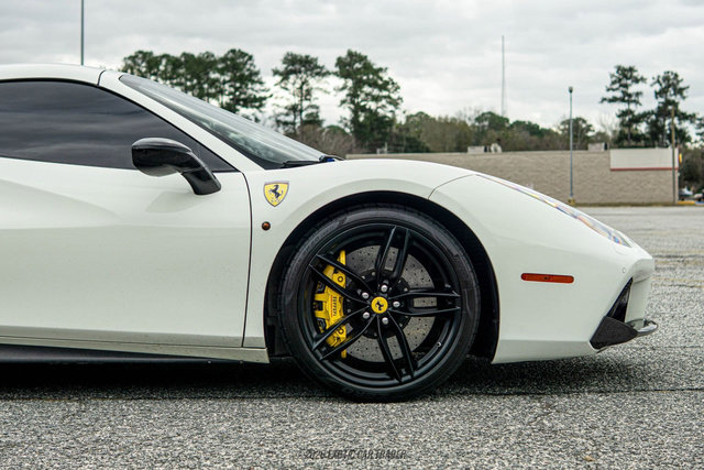 Used 2017 Ferrari 488 Spider image 10