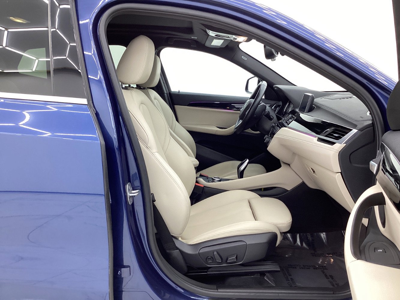 Used 2022 BMW X2 xDrive28i w/ Convenience Package image 15