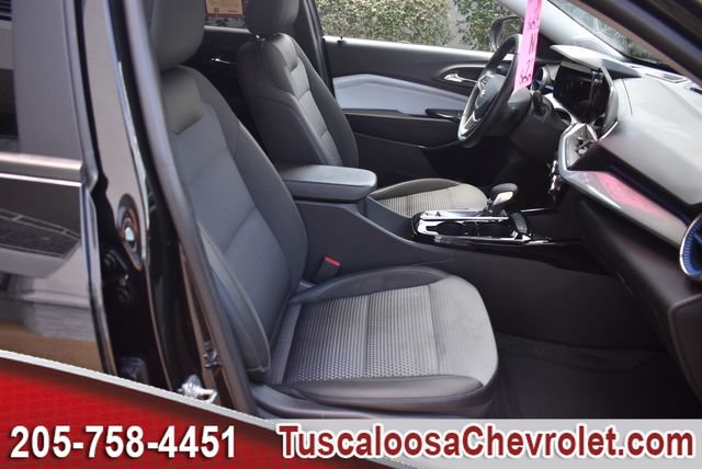 Certified 2024 Chevrolet Trax LT w/ Driver Confidence Package FWD image 24