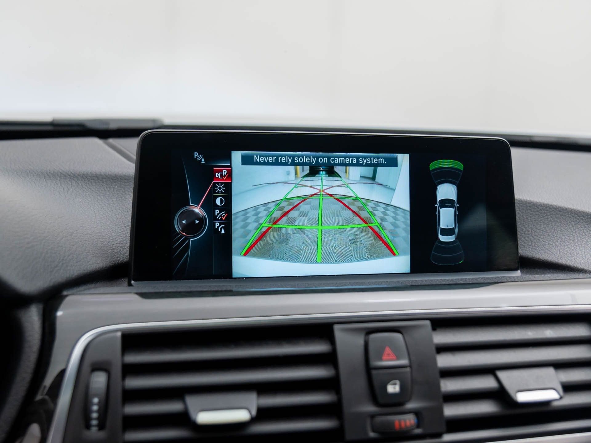 Used 2016 BMW 320i xDrive 320i xDrive image 26