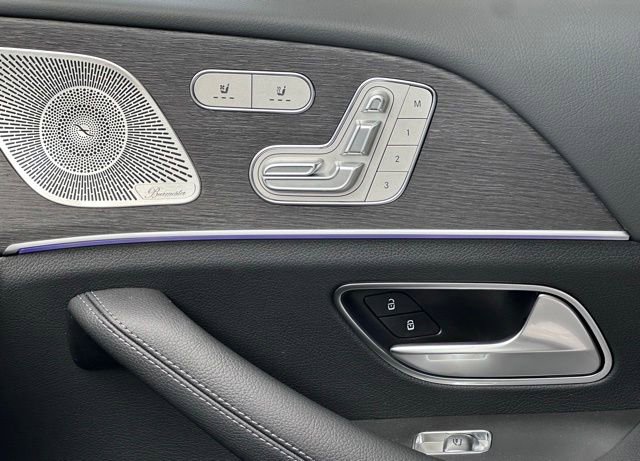 New 2026 Mercedes-Benz GLS 450 4MATIC image 34