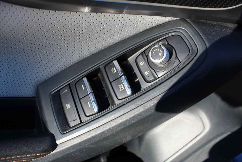 Used 2018 Subaru Crosstrek 2.0i Limited image 12