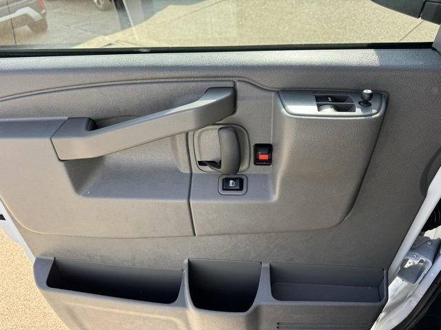 Used 2024 GMC Savana 2500 w/ Driver Convenience Package image 13